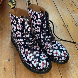 Dr, Marten 1460 Pascal pansy Fayre Boot